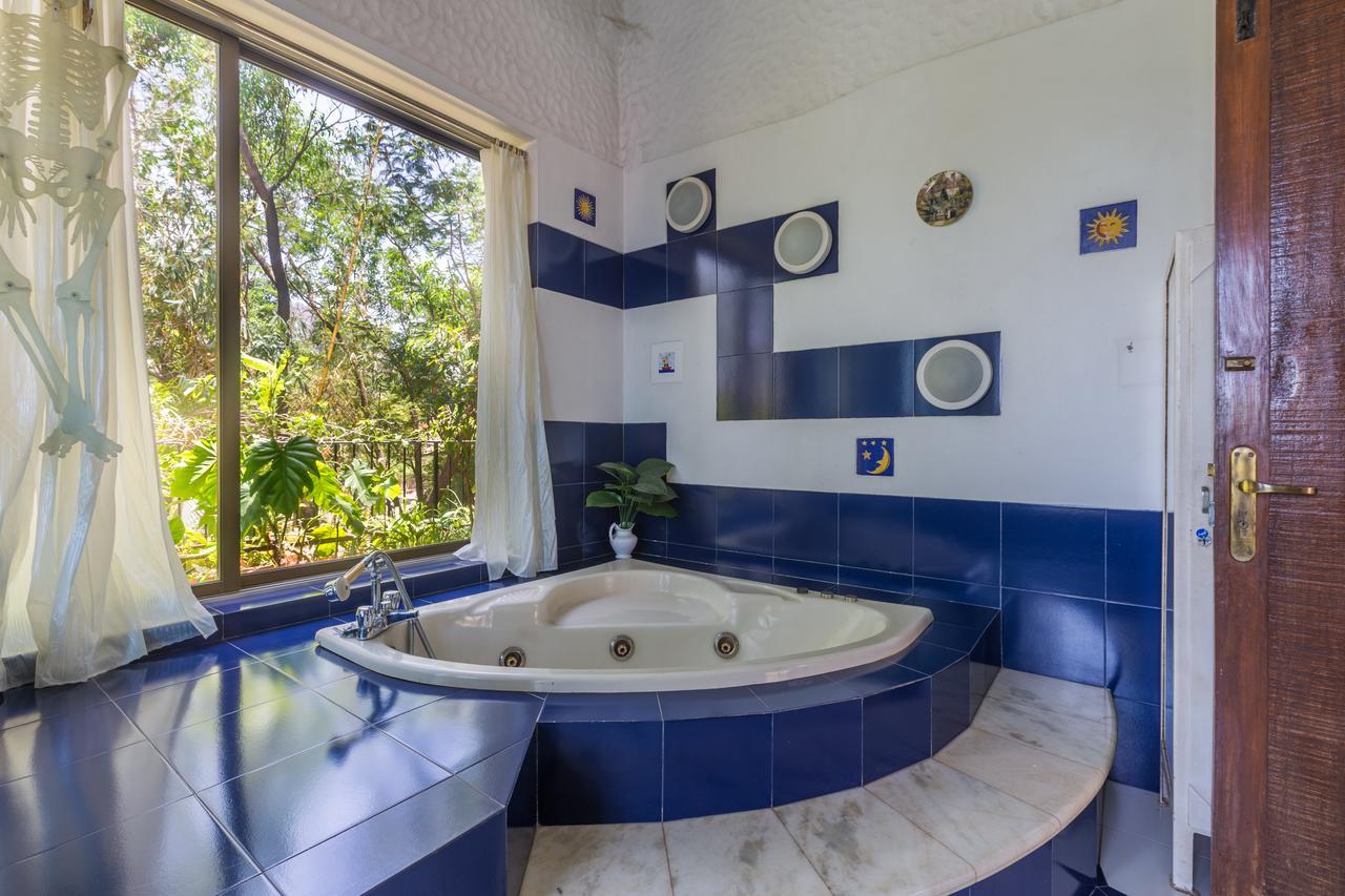 Bella Vista By Stayvista - A Haven With Lush Green Surroundings, Zen Garden, Quirky Decor & A Inviting Swimming Pool Лонавала Екстериор снимка